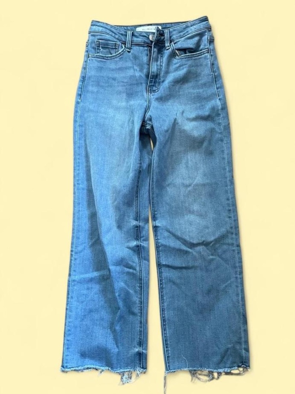 Wide-Leg High-Rise Jeans in Light Blue